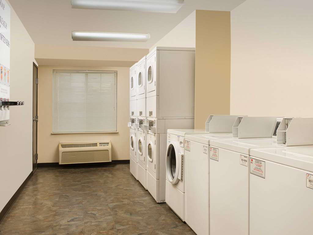 Woodspring Suites 미들랜드 시설 사진